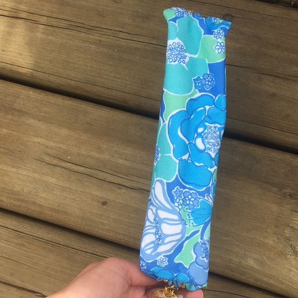 Lilly Pulitzer for Estée Lauder makeup bag - Picture 2 of 7